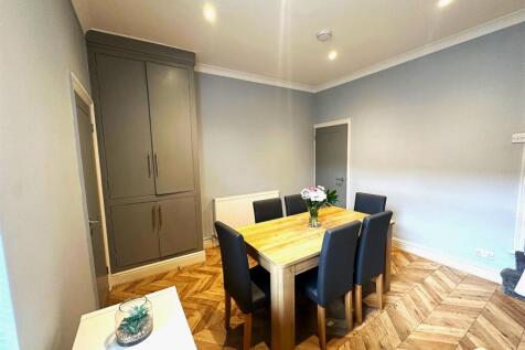 dinning room 3.jpg