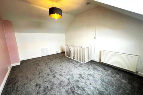 bedroom 3_3.jpg