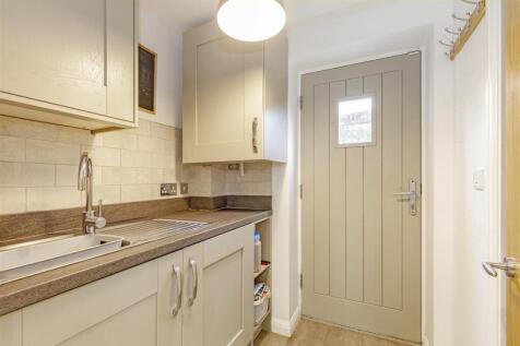Utility Room-1.jpg