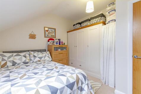 Bedroom 2-2.jpg