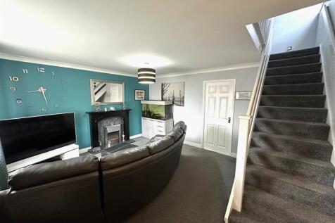 lounge 1.jpg