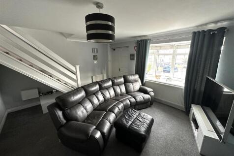 lounge 3.jpg