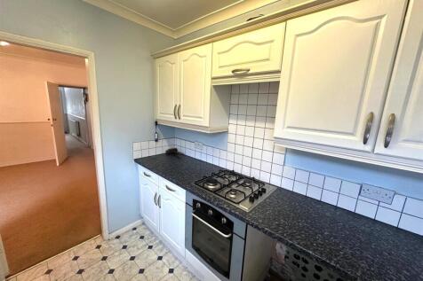 kitchen 2.jpg