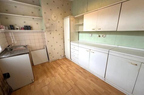 kitchen 2.jpg