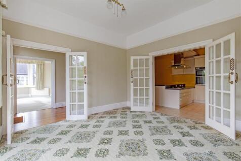 Dining Room-2.jpg