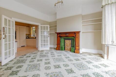 Dining Room-3.jpg