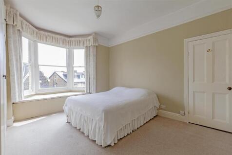 Bedroom 2-2.jpg
