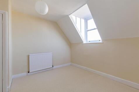 Bedroom 5-2.jpg