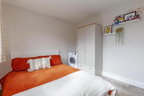 Bedroom 2-1.jpg