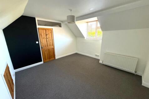 ATTIC ROOM