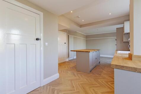 Kitchen-3.jpg