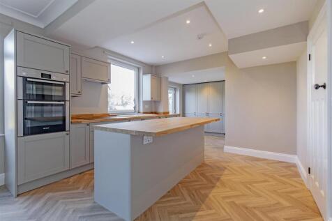 Kitchen-10.jpg