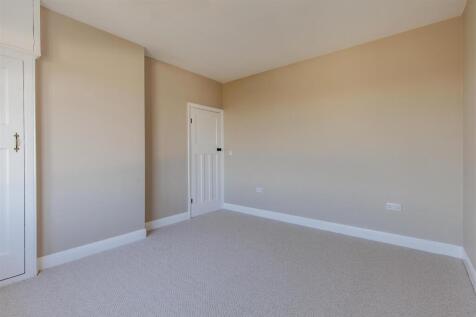 Bedroom 3-3.jpg