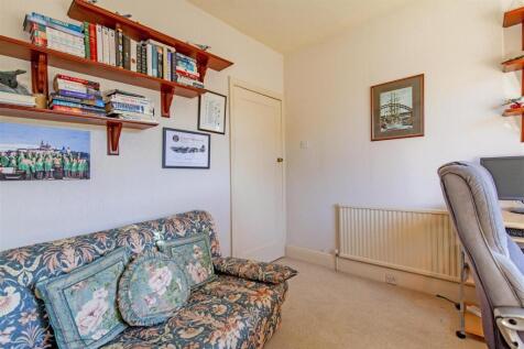 Bedroom 4-2.jpg