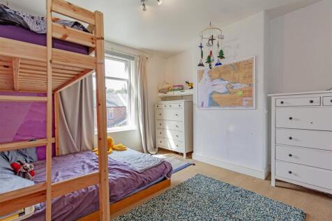 Bedroom 3-1.jpg