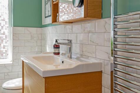 Bathroom-1.jpg