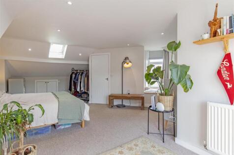 Bedroom 1-4.jpg