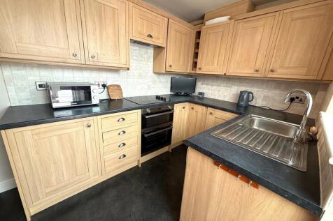 kitchen 1 .jpg