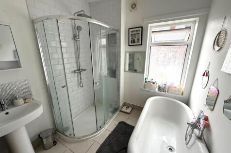 bath 1.jpg