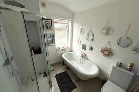 bath 2.jpg