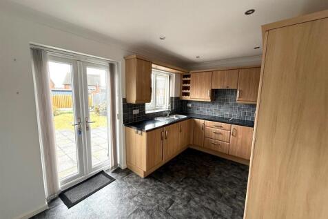 kitchen 1.jpg