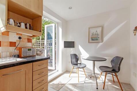 Kitchen-2.jpg