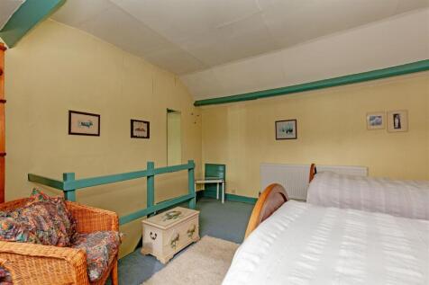 Bedroom 3-1.jpg
