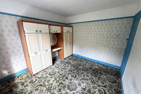 bed 2 2.jpg