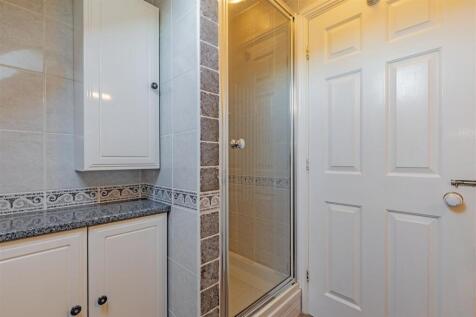 Shower Room-2.jpg
