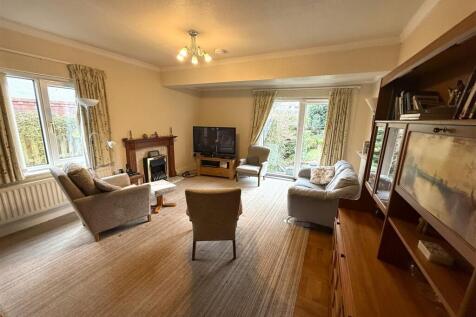 living room 1 1 .jpg