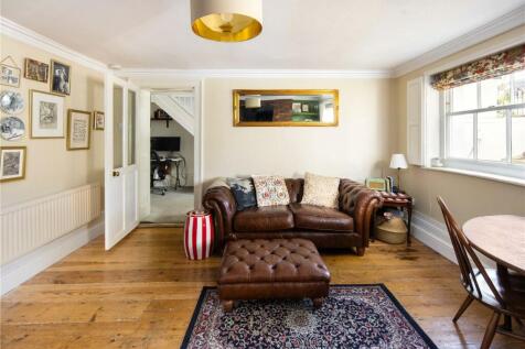 Living Area View 4