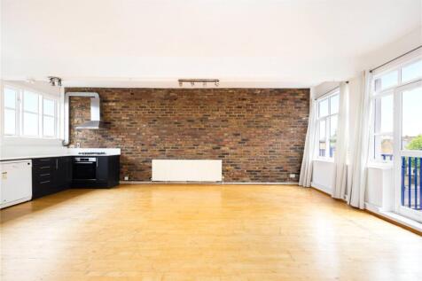 Living Area/Kitchen