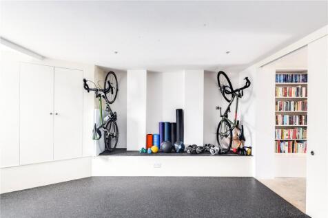 Bedroom 4/Playroom