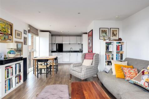 Living Room/Kitchen