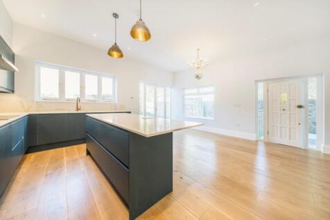 Kitchen/Reception