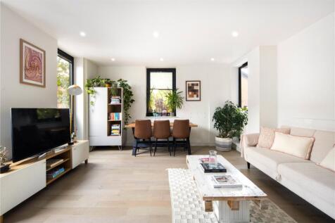 Living Area View 4