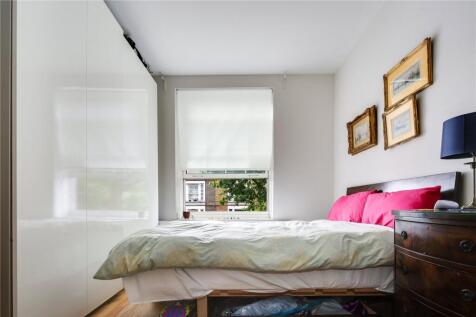Bedroom 1:3