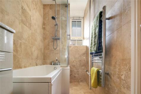 Bathroom 1:1