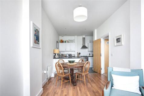 Kitchen/Dining Area