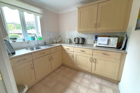 Communal Kitchen