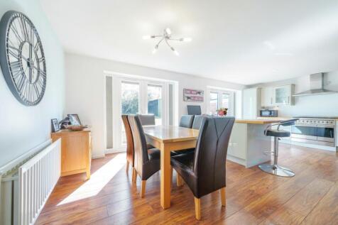 Kitchen/Living/Dining