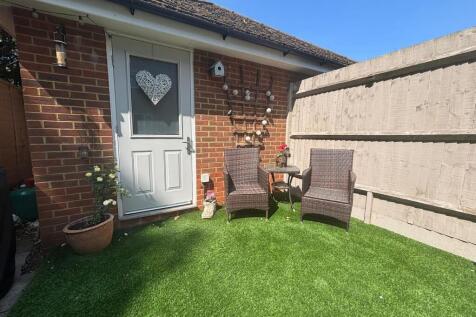 Garage &amp; Garden