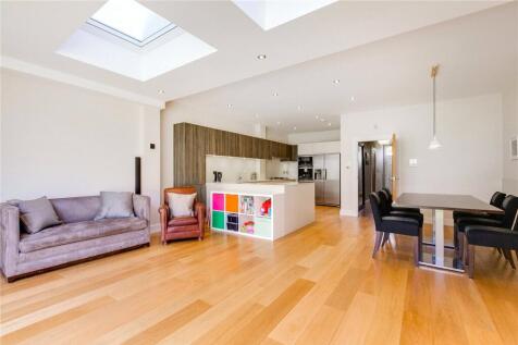 Reception / Kitchen