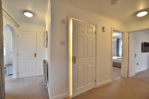 Hallway.JPG