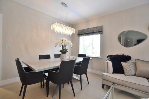 Dining Area.JPG
