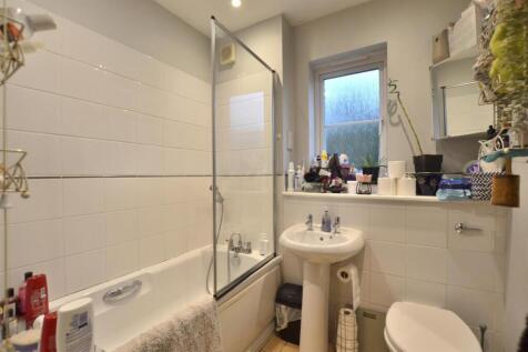 Family Bathroom.JPG