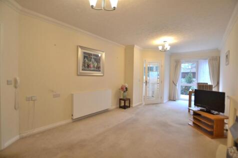 Living Room 1.JPG