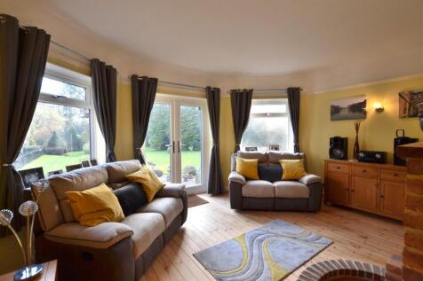 Sitting Room.JPG