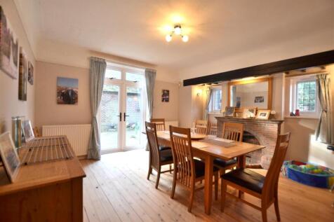 Dining Room.JPG