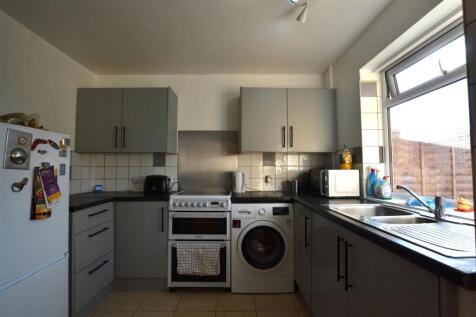 Kitchen.JPG